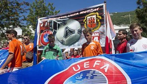 Gibraltar darf nach der Aufnahme als 54. UEFA-Mitglied im Europapokal mitmischen