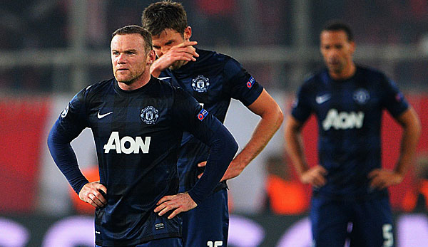 Ratlosigkeit: Wayne Rooney und Michael Carrick können die Niederlage in Piräus nicht begreifen