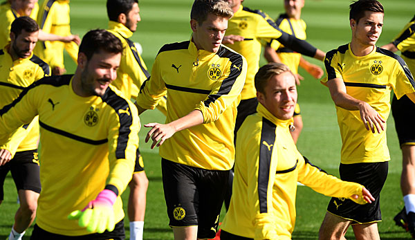 Matthias Ginter (M.) kann sich derzeit als Innenverteidiger bei Borussia Dortmund beweisen