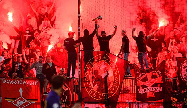 Bereits im ersten Gruppenspiel in Maribor hatten Spartak-Fans Pyrotechnik gezündet