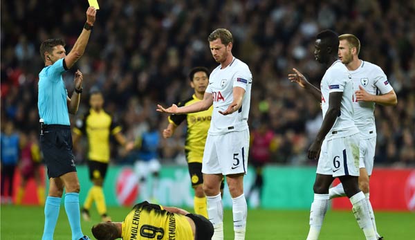 Gianluca Rocchi hatte bei Tottenham gegen Dortmund alle Hände voll zu tun