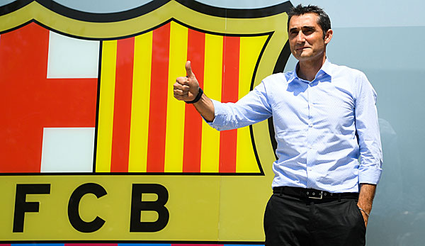 Ernesto Valverde ist Trainer des FC Barcelona
