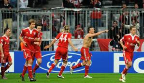 Im Viertelfinale 2010 gegen Manchester United kam es zum großen Auftritt von Arjen Robben. Das Hinspiel in der Allianz Arena gewann der FC Bayern dank eines späten Treffers von Ivica Olic mit 2:1 ...