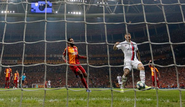 Paris-Stürmer Mauro Icardi sorgte im Hinspiel gegen Galatasaray für die Führung.