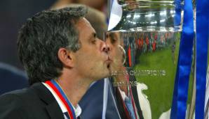 2004 – JOSE MOURINHO: Führte mit dem FC Porto einen absoluten Außenseiter zum Sieg. 3:0 endete das Finale gegen die AS Monaco. "The Special One" sollte sich auch ein zweites Mal zum König von Europa krönen.