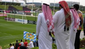 Das Champions-League-Finale wird nicht nur in München und Paris mit Spannung erwartet. Auch im Emirat Katar knallen die Korken - schließlich hat der Wüstenstaat bei beiden Klubs die Finger im Spiel. SPOX erklärt die Verbindungen der Vereine nach Katar.