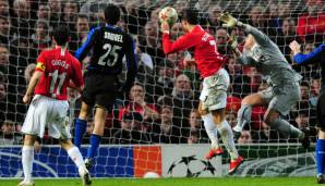 Ronaldo im Haaland-Vergleich: 12. CL-Tor im 37. Spiel am 11.03.2009 für Manchester United gegen Inter Mailand (2:0). Alter: 24 Jahre, 1 Monat.