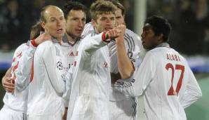 PLATZ 16: THOMAS MÜLLER am 17. Februar 2010 mit 20 Jahren, 5 Monaten, 4 Tagen für Bayern München gegen den AC Florenz.
