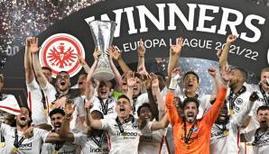 Für die meisten Klubs ist der Bilanzstichtag der 30.6.2021, weshalb die Zahlen sich auf die Saison 2020/21 beziehen. Bei Frankfurt, Leverkusen, Gladbach, Schalke und Stuttgart beziehen sie sich auf das Kalenderjahr 2021.