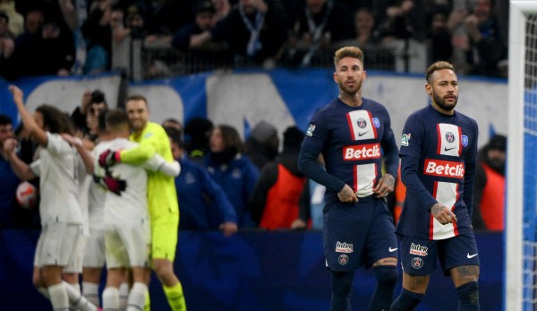 Sergio Ramos und Neymar mussten enttäuscht das Pokal-Aus und die Niederlage gegen Olympique Marseille verkraften.