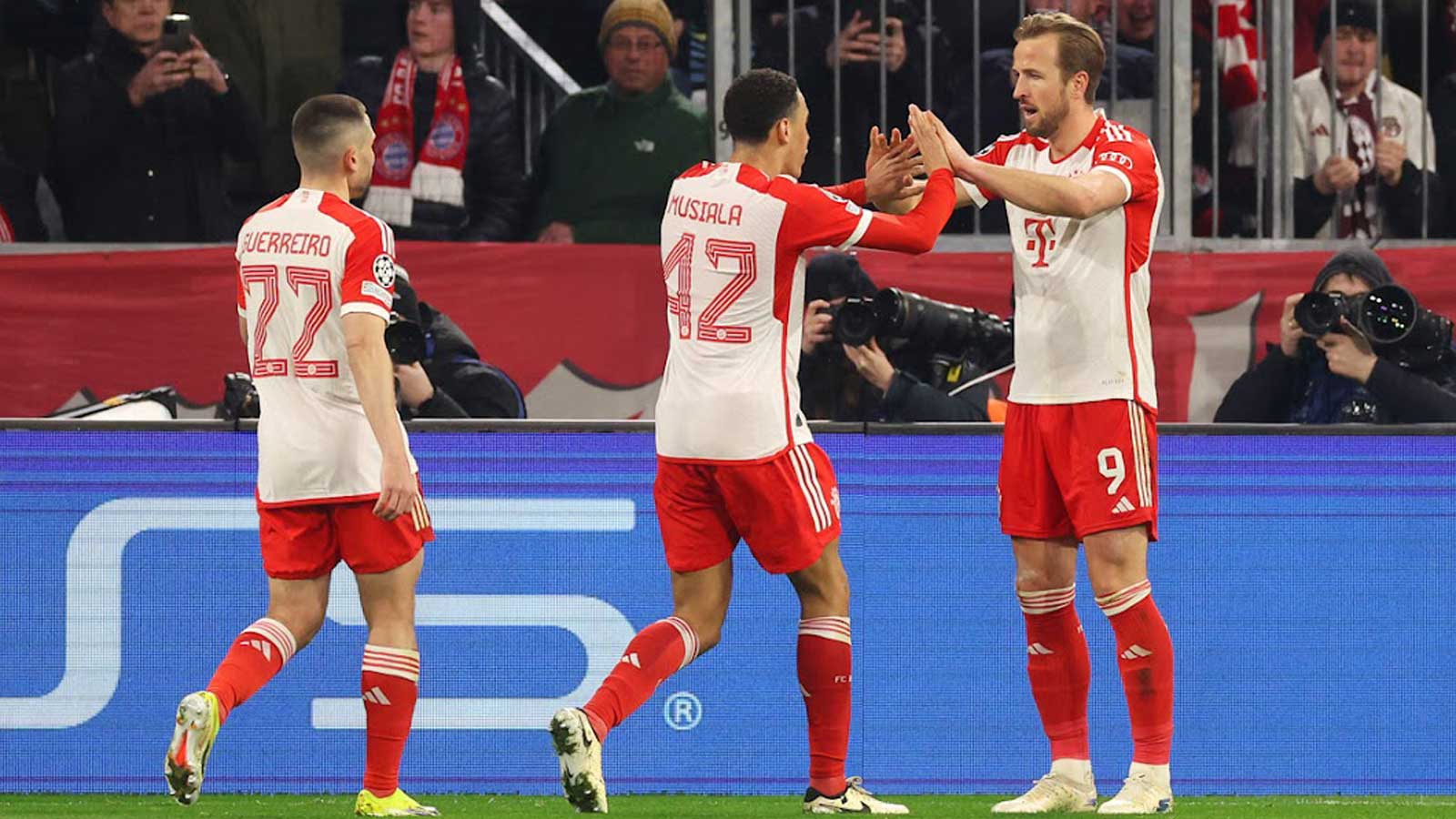 FC Bayern München vs. Lazio Rom 3:0: FCB erreicht dank Doppelpacker Harry Kane Viertelfinale der Champions League