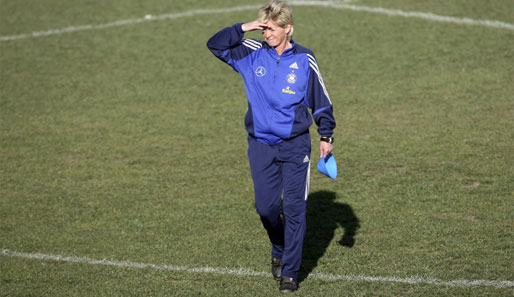 Bundestrainerin Silvia Neid freut sich auf die EM 2009