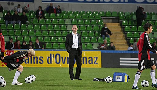 Ein Bild, das es in naher Zukunft nicht mehr geben wird: Dieter Eilts als DFB-Coach