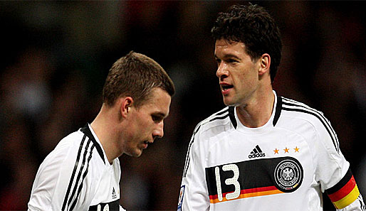 Michael Ballack und Lukas Podolski kommen zusammen auf 157 Länderspiele für Deutschland