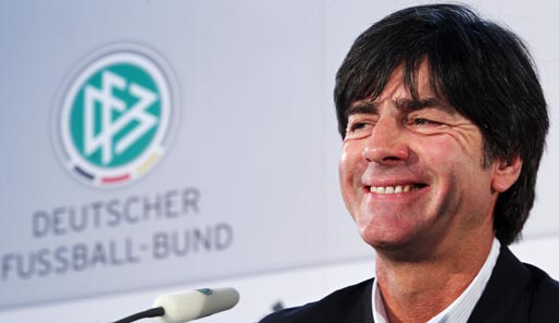 Bundestrainer Joachim Löw hat trotz der vielen Ausfälle gut lachen