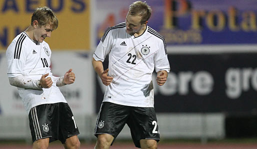Die deutsche U 21 will auch gegen Griechenland tanzen - aber ohne den verletzten Holtby (l.)
