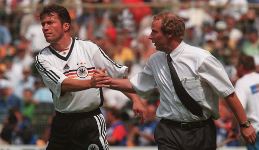 Der DFB-Mannschaftsrat bringt Berti Vogts 1996 soweit, Lothar Matthäus rauszuwerfen