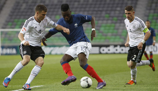 Maximilian Dittgen (l.) traf gegen Frankreich zum 3:0-Endstand
