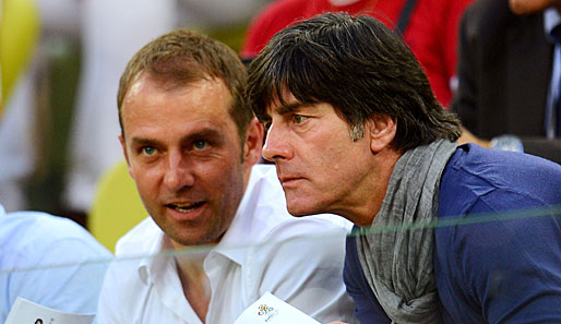 Joachim Löw (r.) und Hansi Flick beim EM-Spiel der Spanier gegen Kroatien