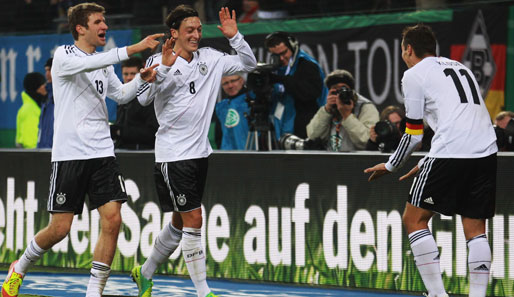 Die Drei sollen es bei der EM richten: Thomas Müller, Mesut Özil und Miroslav Klose (v.l.n.r.)