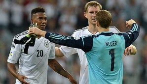 Lasst euch umarmen, Jungs: Neuer, Boateng und Mertesacker spielten gegen Österreich zu Null