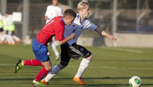 Patrick Pflucke und die deutsche U 18 kamen gegen Serbien nicht über ein 1:1 hinaus