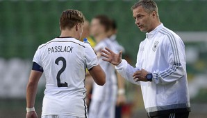 Chistian Wück und sein Kapitän Felix Passlack wollen den EM-Titel