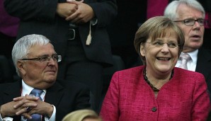 Angela Merkel würde vielleicht zum Finale in Frankreich kommen