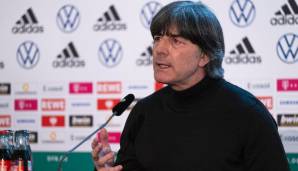 Bundestrainer Joachim Löw hat Verlegungen von Europacupspielen ins Ausland kritisiert und ein ähnliches Vorgehen für die Nationalmannschaft ausgeschlossen.