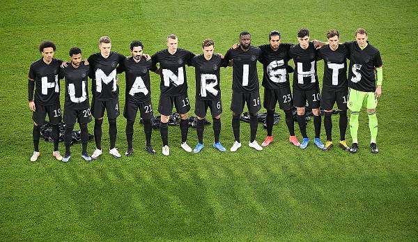 Das DFB-Team hat ein eindeutiges Zeichen für Menschenrechte gesetzt.