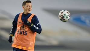 Ex-Nationalspieler Mesut Özil hat der deutschen Nationalmannschaft "alles Gute" für den EM-Auftakt gegen Weltmeister Frankreich gewünscht.