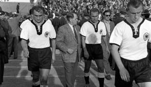 HERBERGER debütierte mit einem 2:1-Erfolg in einem Freundschaftsspiel in Spanien am 23. Februar 1936. Josef Fath aus Worms erzielte beide Tore. Herberger wurde als Architekt des “Wunders von Bern” zur Legende.