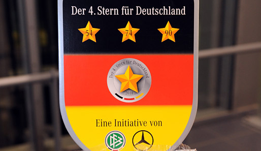 Das Logo der Kampagne: Nach 1954, 1974 und 1990 soll 2010 der vierte Stern auf dem DFB-Trikot prangen