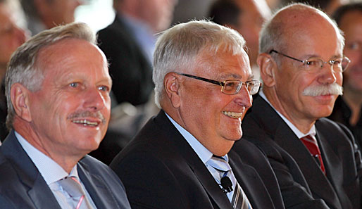 Erfolgstrio: Mercedes-Vertriebschef Schmidt, DFB-Präsident Zwanziger, Daimler-Vorstand Zetsche