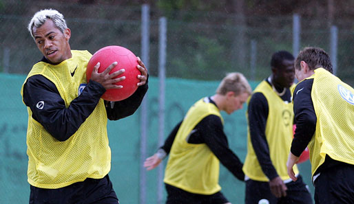Marcelinho, Wolfsburg, Training, Medizinball