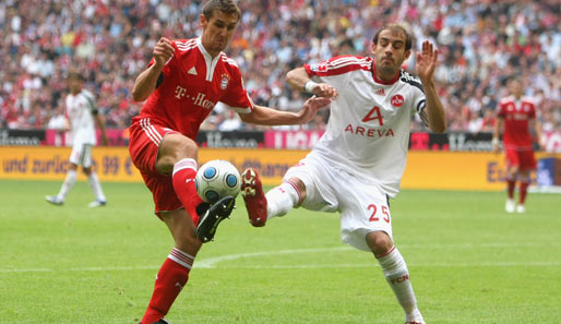 Miroslav Klose (l.) brennt auf einen Einsatz im DFB-Pokal gegen Oberhausen