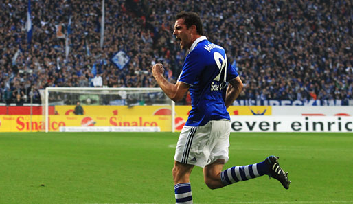 Der Schalker Christoph Metzelder will mit Hilfe des DFB-Pokals in den Europapokal