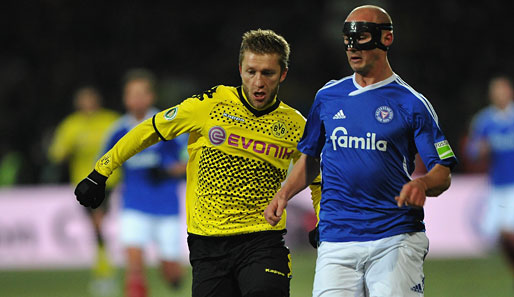 Borussia Dortmund setzt sich locker und souverän gegen den Viertligisten Holstein Kiel durch