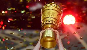 Alle wollen sie, aber nur einer bekommt sie: RB Leipzig oder Bayern München? Wer darf den wertvollen Sieger-Pokal in diesem Jahr in die Höhe recken?