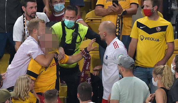 Moment des Eklats: HSV-Profi Toni Leistner stürmt in den Fanblock von Ex-Verein Dynamo Dresden und greift sich einen Anhänger, der ihn und seine Frau zuvor massiv beleidigt hatte.