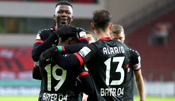 Leverkusen gewann mit 4:1 gegen Frankfurt.