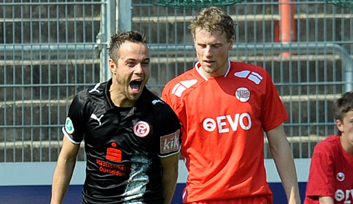 Grund zur Freude: Sebastian Heidinger (l.) verlängert bei Fortuna Düsseldorf bis 2011