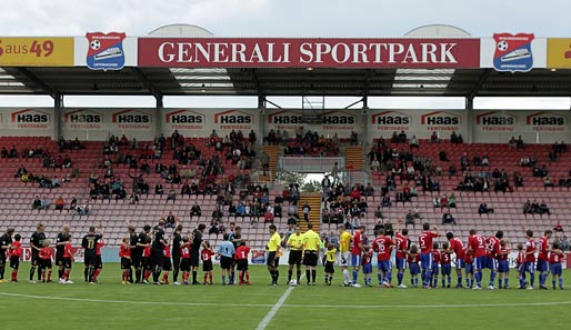 Der Generali Sportpark ist die Heimat der SpVgg Unterhaching. 15.000 Zuschauer finden dort Platz