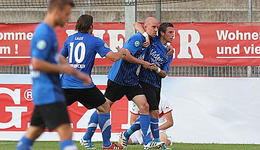 Stephan Siegert (2.v.r.) erzielte den Treffer zum 1:1 für den 1. FC Saarbücken