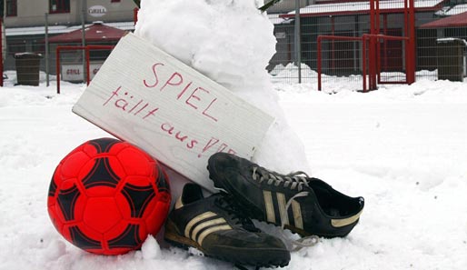 Schnee in Stuttgart - das Spiel gegen Jahn Regensburg fällt aus