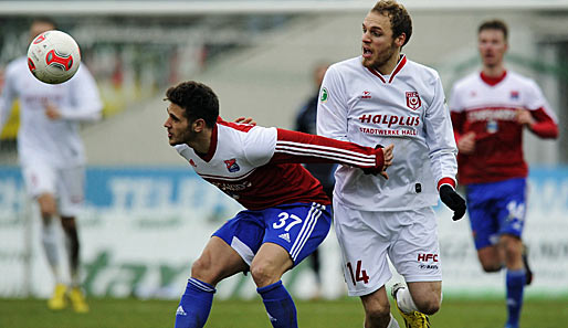 Luka Marino Odak (l.) hat für zwei Jahre beim Drittligisten Rot-Weiß Erfurt unterschrieben
