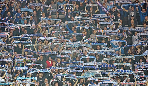 Die Fans von Hansa Rostock fielen beim Gastspiel gegen Carl Zeiss Jena negativ auf