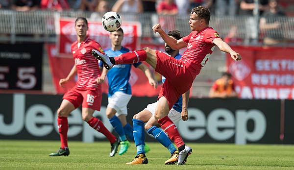Die Würzburger Kickers sind bis auf den vorletzten Tabellenplatz der 3. Liga abgestürzt
