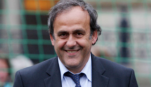 Plant den Einsatz von Torrichtern bei der EM 2012: Michel Platini