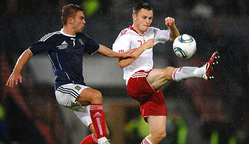 William Kvist (r.) wird im dritten Spiel der Vorrunde mit Dänemark auf Deutschland treffen